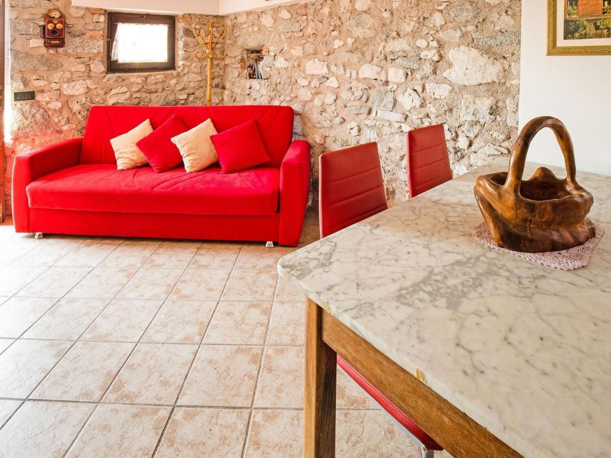 Belvilla By Oyo Fienile Regoli Quattro Crone Room photo